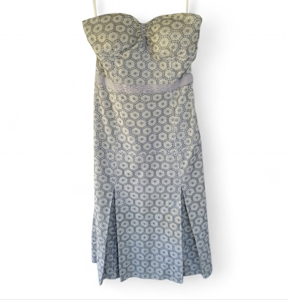 Tracy Reese Dresses & Skirts - Tracy Reese Strapless Lacy Crochet Embroidered Light Grey Dress